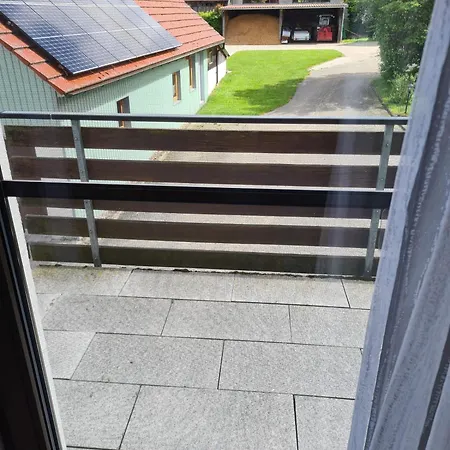 Penzion Zum Gruenen Wald 3*