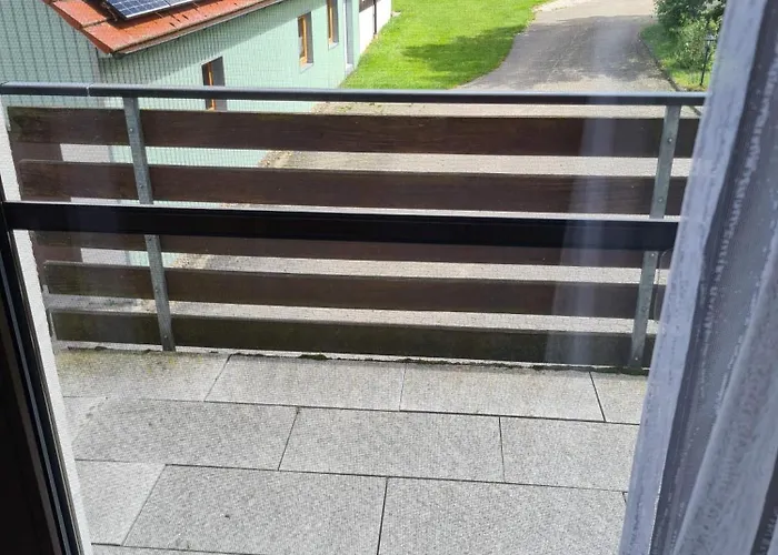 Pensión Zum Grünen Wald 3*