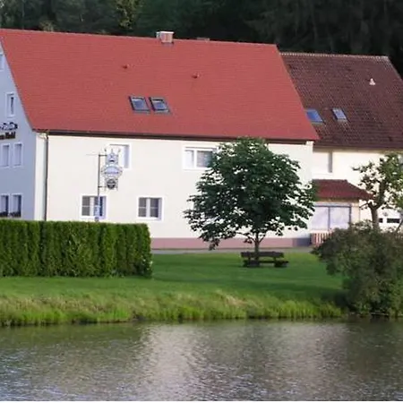 Zum Gruenen Wald Pensjonat